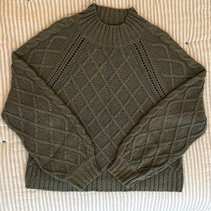 American eagle sweater, color: olive green. Size M.